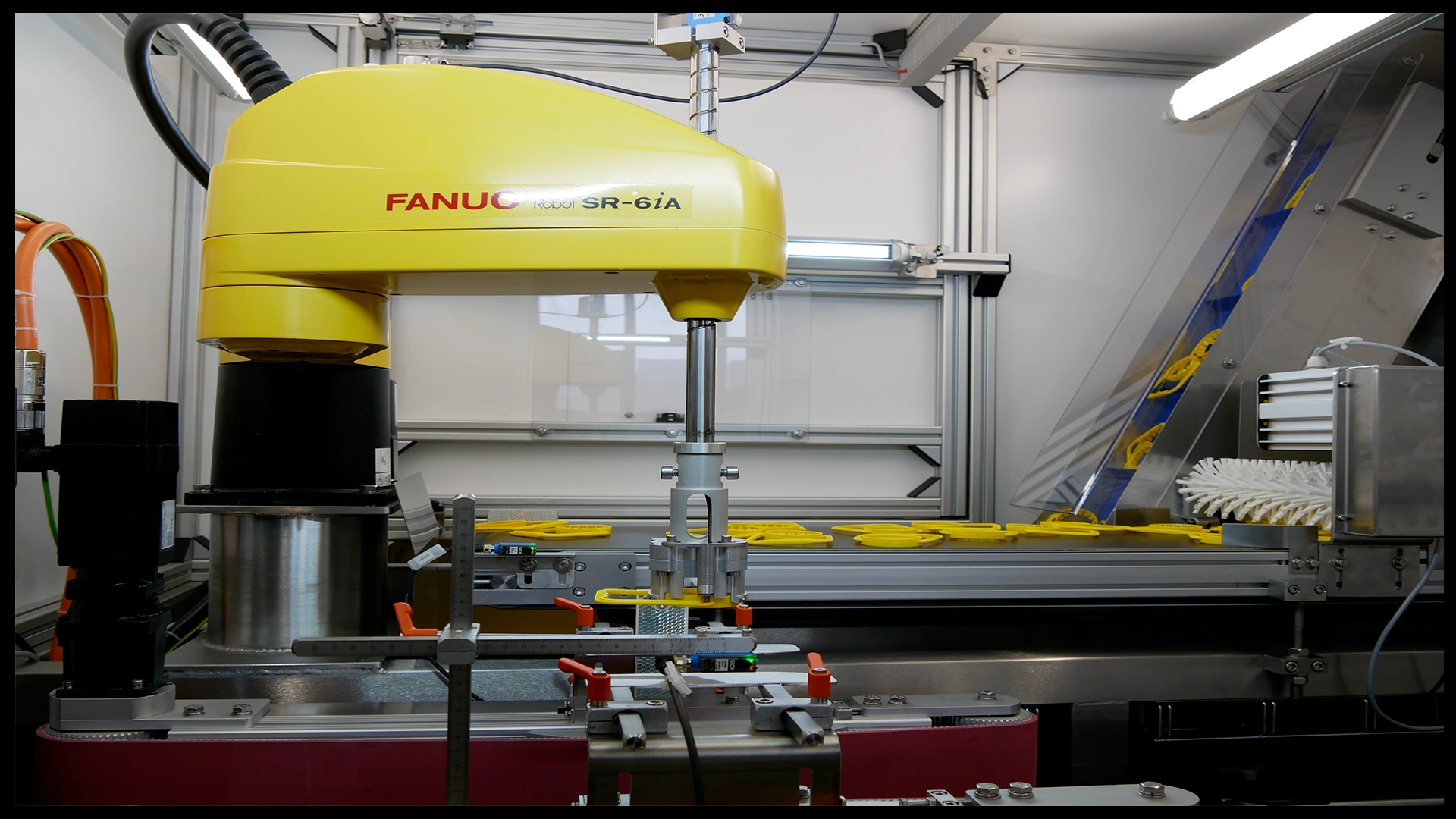  ROBOTIC HANDLE APPLICATION